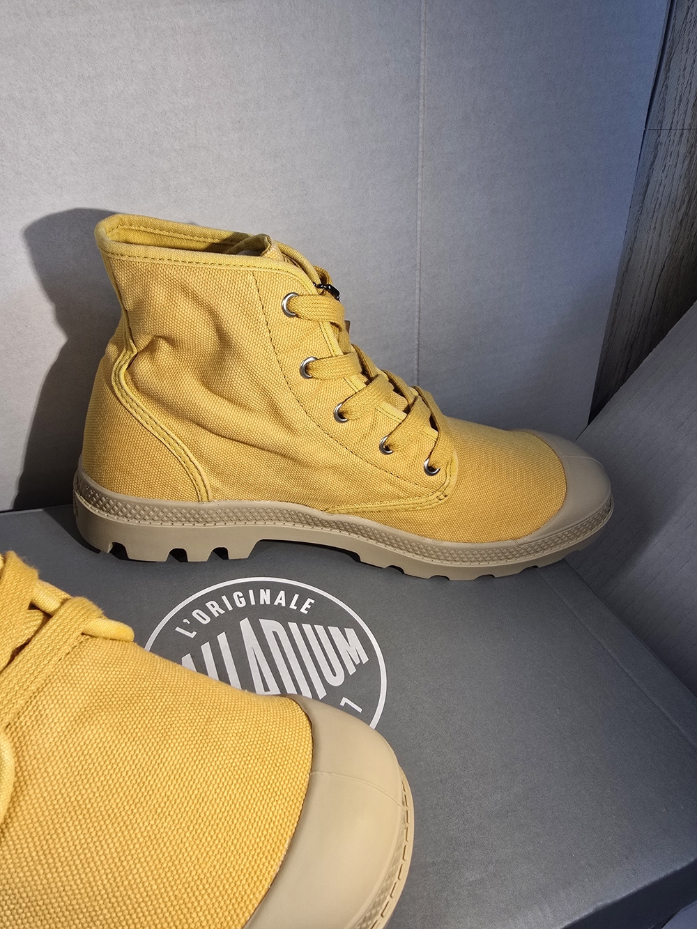 Palladium Women Yellow Canvas Lace-up boots/sneakers - Picture 6 of 9
